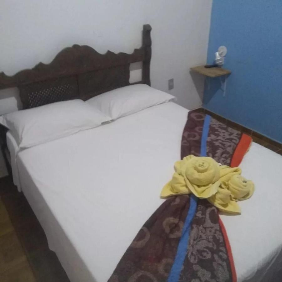 Pousada Das Mangueiras Brilho Da Noite Santana Do Riacho Exterior foto